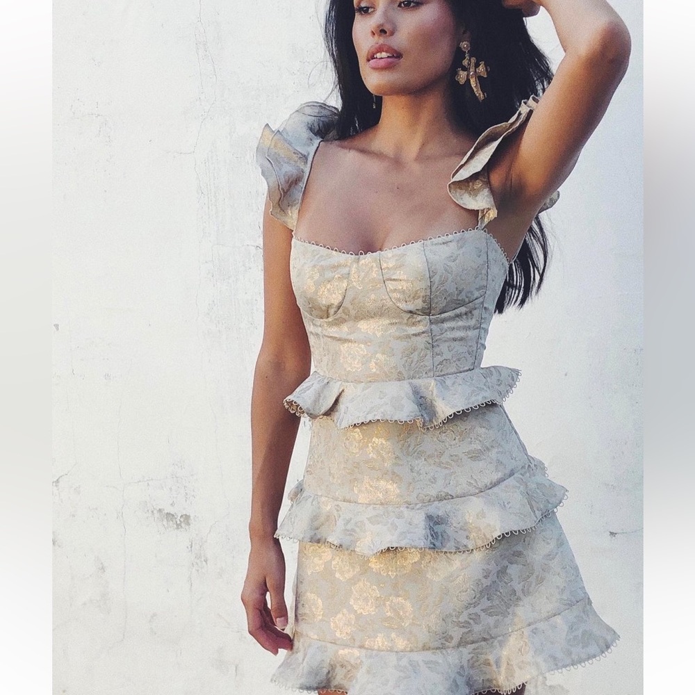 V. Chapman The Avignon dress in duchess lame